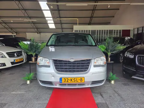 Chrysler Town & Country 3.3 V6 AUT 7PER! 2007
