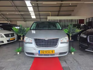 Chrysler Town & Country 3.3 V6 AUT 7PER! 2007