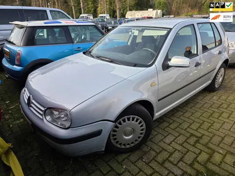Volkswagen Golf 1.9 TDI Trendline 5-deurs AIRCO