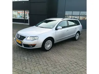 Volkswagen Passat Variant 1.6 FSI Trendline