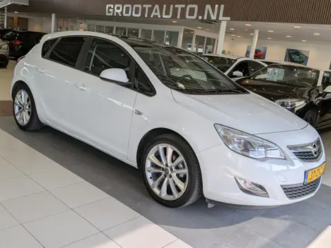 Opel Astra 1.4 Turbo Sport Airco, Cruise Control, Trekhaak, Stuurbekrachtiging