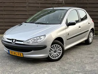 Peugeot 206 1.4 X-Design 5-DRS / Lage km! / Trekhaak / NAP