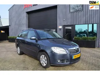 Skoda Fabia Combi 1.2-12V Ambiente | Airco | Trekhaak | Nieuwe APK