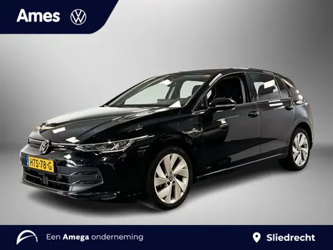 Volkswagen Golf 1.5 eHybrid 204pk Life Edition | Adaptive cruise control | Stoel- en stuurverwarming