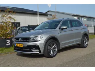 Volkswagen TIGUAN 2.0 TSI 4Motion R-line Highline Pano|Camera|Standkachel