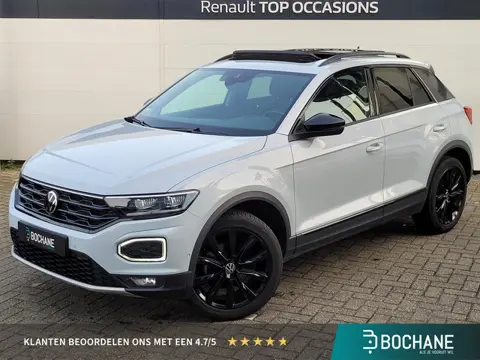 Volkswagen T-Roc 1.5 TSI Sport Business R | Automaat | Schuif/Kantel-Dak | Navigatie | Camera | Trek