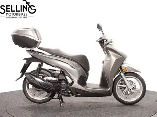 Honda SH 350 (bj 2022)