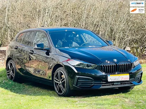 BMW 1-serie 118i High Executive/Automaat/Carplay/Navi/Cruise C