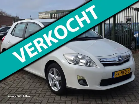 Toyota Auris 1.8 Full Hybrid Executive Automaat 2e eigenaar dealer onderhouden airco navigatie cruis