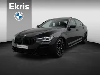 BMW 5 Serie Sedan 545e xDrive M Sportpakket | Comfortstoelen | Schuifdak | Head-Up Display | 20"