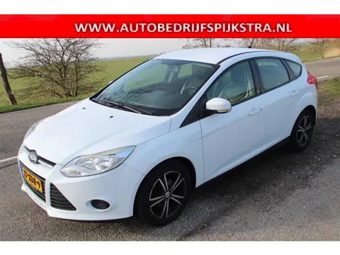 Ford Focus 1.0 EcoBoost Trend // 5-DRS //