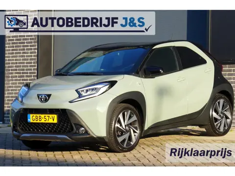 Toyota Aygo X 1.0 VVT-i S-CVT Envy Automaat Rijklaarprijs! | 12 Maanden Garantie | Onderhoudsbeurt |