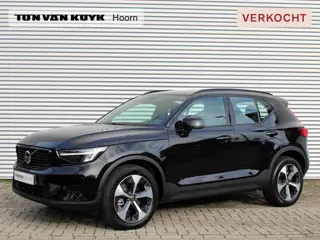Volvo XC40 2.0 B4 Plus Dark Automaat / Trekhaak / Harman Kardon Audio / All seasonbanden / Google Ma