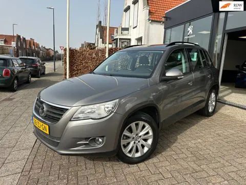 Volkswagen Tiguan 1.4 TSI Comfort&Design 4Motion|1e Eigenaar|Navi|Airco|Parrot