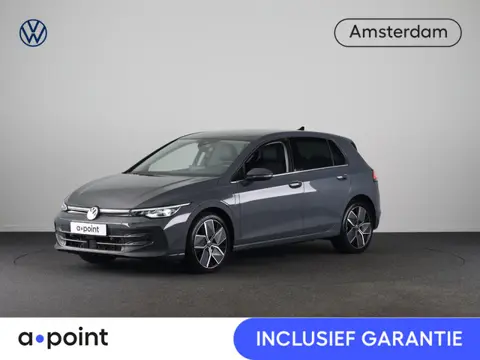 Volkswagen Golf 1.5 eHybrid Style Edition 204 pk Automaat (DSG) | Verlengde garantie | Navigatie via