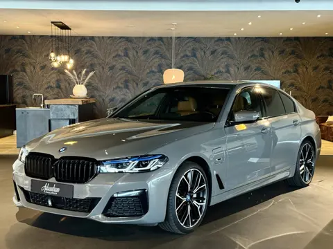 BMW 5 Serie 530e High Exe I 20" I Massage I Head Up