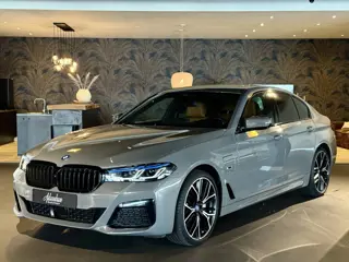 BMW 5 Serie 530e High Exe I 20" I Massage I Head Up