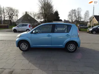 Daihatsu Sirion 2 1.0-12V Premium