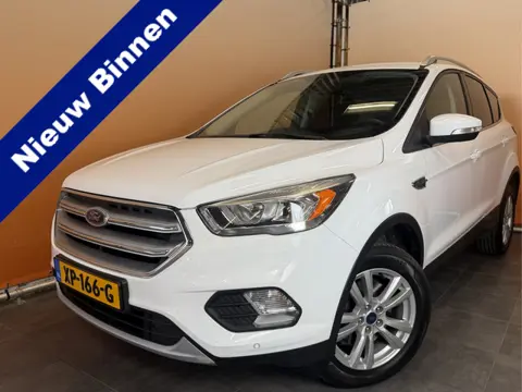 Ford Kuga 1.5 TDCi Euro6 1e eig | lage km stand navi | camera