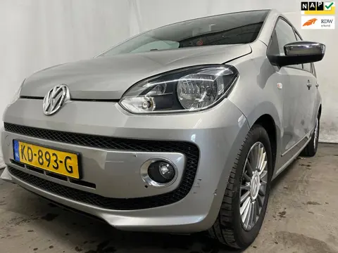 Volkswagen Up! 1.0 high up! BlueMotion - BPM - Frontschade - Schade