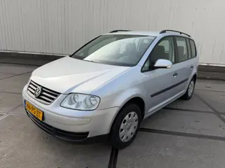 Volkswagen Touran 1.6-16V FSI VERSNELING BAK NIET GOED