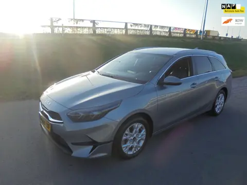 Kia Ceed Sportswagon Kia Ceed 1.0 benzine staion airco ecc navigatie lmv camera