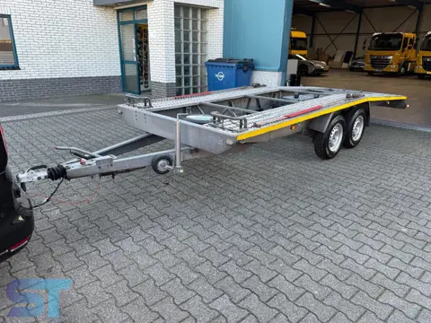 Weekend Car Transport (bj 2015)