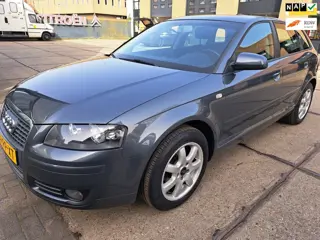 Audi A3 Sportback 1.6 FSI ATTRACTION 5 DEURS NIEUWSTAAT AIRCO NIEUWE APK