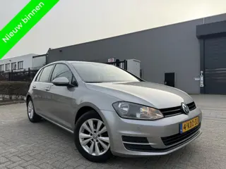 Volkswagen Golf 1.6 TDI Automaat DSG Parkeersensoren Led