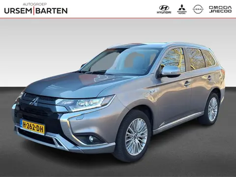 Mitsubishi Outlander 2.4 PHEV Pure+ (bj 2020, automaat)