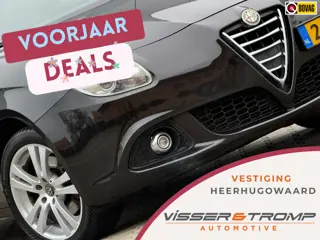 Alfa Romeo Giulietta 1.4 T Distinctive Lusso Automaat - Nero Ertna - Chique