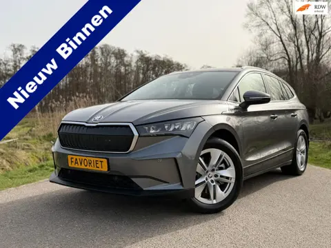 Skoda Enyaq 85 Business Edition / Incl. BTW / Vol Elektrisch / Automaat / Navi / Camera / Half Leder