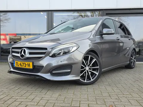 Mercedes-Benz B-Klasse 200 Prestige + LED + HARMAN KARDON + HALF LEER + MEMORY