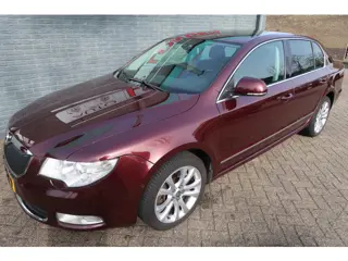 Škoda Superb 3.6 FSI Elegance Business Line Zeer nette Complete en zeer goedonderhouden auto