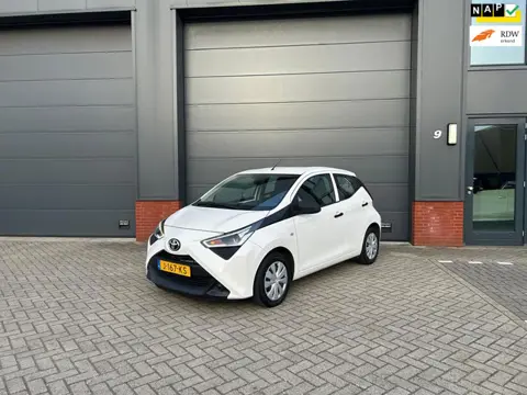 Toyota Aygo 1.0 VVT-i x-fun
