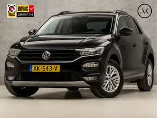 Volkswagen T-Roc 1.5 TSI Sport 150Pk Automaat (APPLE CARPLAY, GROOT NAVI, CLIMATE, GETINT GLAS, SPOR