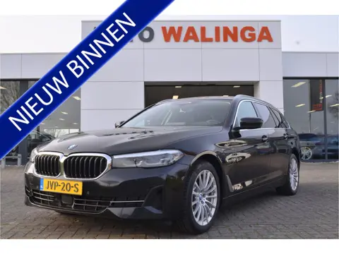 BMW 5 Serie Touring 530e Leer | Head Up | Stuur-Stoelverw v+a | Adapt Cr | Sfeerverl.| Dealer onderh