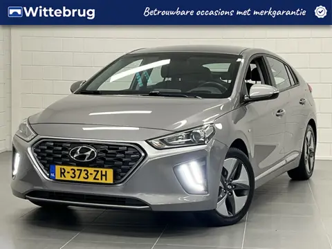 Hyundai IONIQ 1.6 GDi i-Motion - Plus APPLE / ANDROID NAVIGATIE | PARKEERCAMERA | ZUINIGE RUIME HYBR