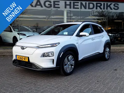 Hyundai Kona EV Fashion 64 kWh | SOH: 96,4% | 3 Fase | Warmtepomp | HUD | Navi | Adaptive CC | Blind