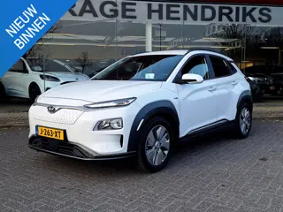 Hyundai Kona EV Fashion 64 kWh | SOH: 96,4% | 3 Fase | Warmtepomp | HUD | Navi | Adaptive CC | Blind