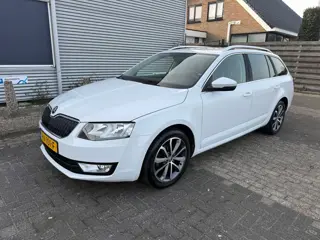 Skoda Octavia Combi 1.2 TSI Greentech JOY Businessline NAV.+ Clima Bj:2016 NAP!