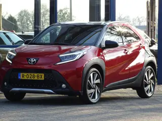 Toyota Aygo X 1.0 VVT-i S-CVT Envy (bj 2022, automaat)