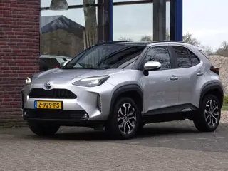 Toyota Yaris Cross 1.5 Hybrid Dynamic TREK HAAK (bj 2023)