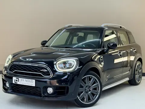MINI Countryman 2.0 Cooper S ALL4 Chili, 192Pk, 2017, Volledig leder, Panoramadak, Groot scherm, Cam