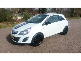 Opel Corsa 1.4-16V Color Stripes Airco
