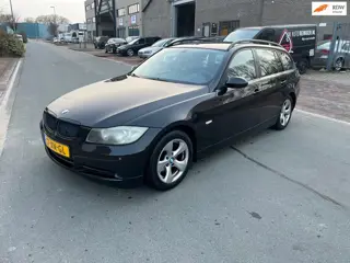 BMW 3-serie Touring 320i Business Line! AUTOMAAT! Cruise!