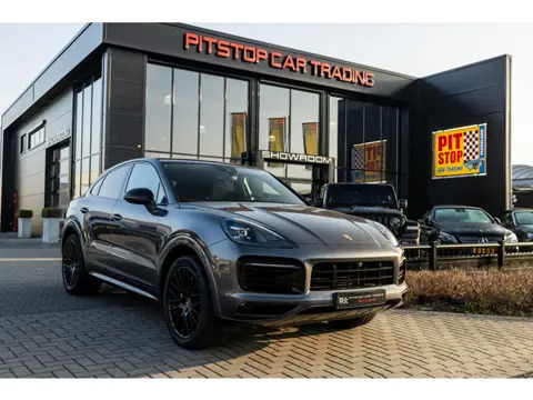 Porsche Cayenne Coupé 3.0 E-Hybrid, Sport-Design, Pano, Trekhaak, NAP!