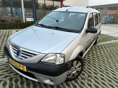 Dacia Logan MCV 7 ZITTER MET AIRCO EN APK TOT02-10-2026!