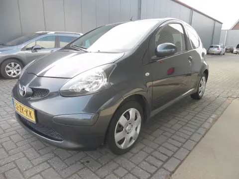 TOYOTA AYGO 1.0-12V +