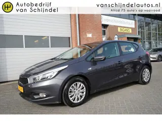 Kia cee'd 1.6 111PK 5 DEURS AIRCO TREKHAAK RADIO CD AUX USB 4X ELECTR.RAMEN/SPIEGELS
